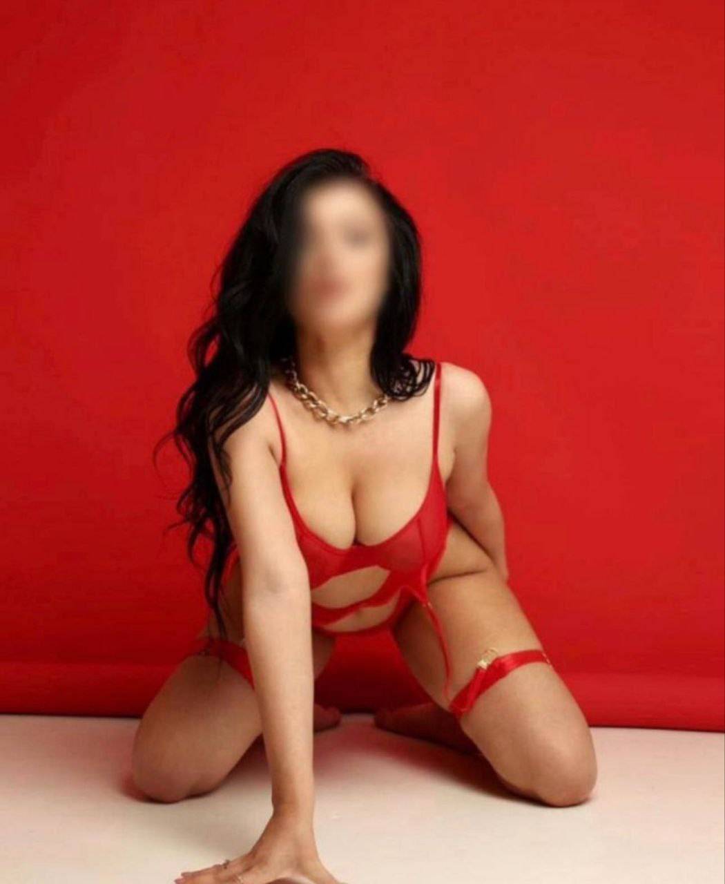 Фото Моника